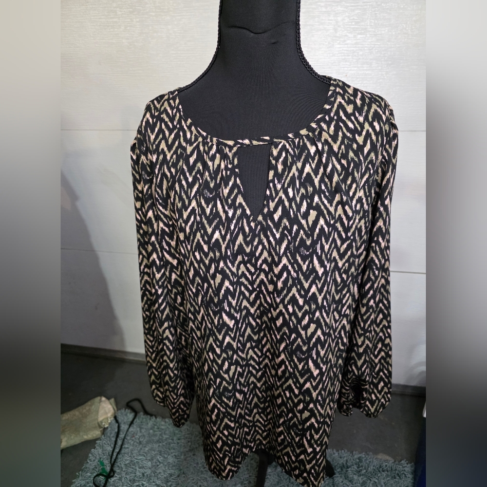 Maurices Black and Pink Geometric Blouse
